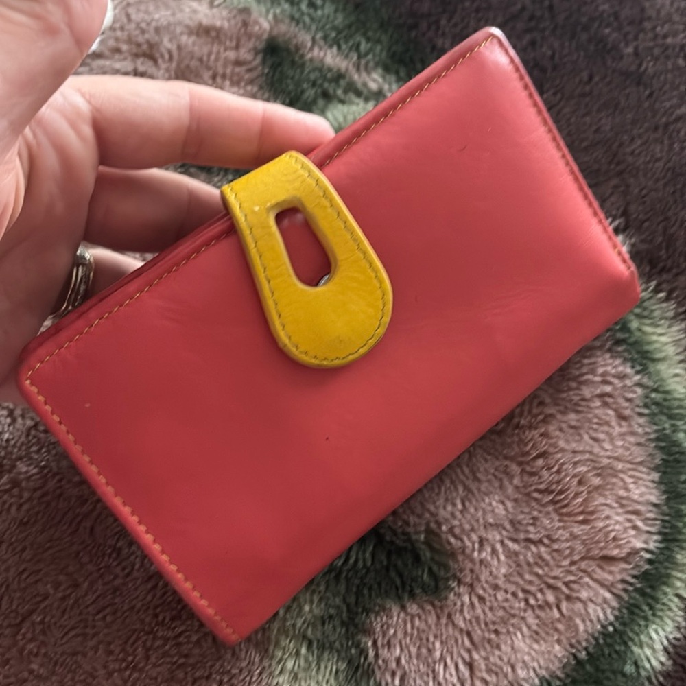 ILI Genuine Leather Midi Wallet With RFID In Coral/Sunshine